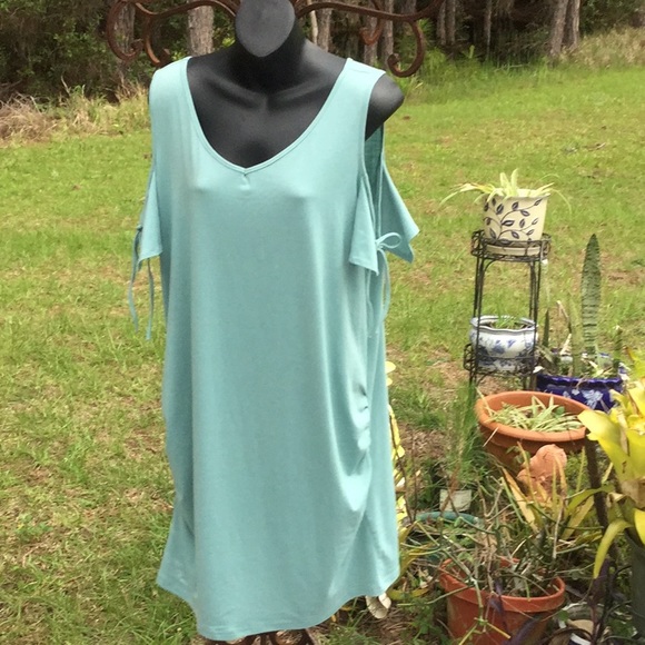 🌴NWOT Fashion Cold Shoulder Mint Green Cool Dress Must Have 🌴 - Picture 7 of 10